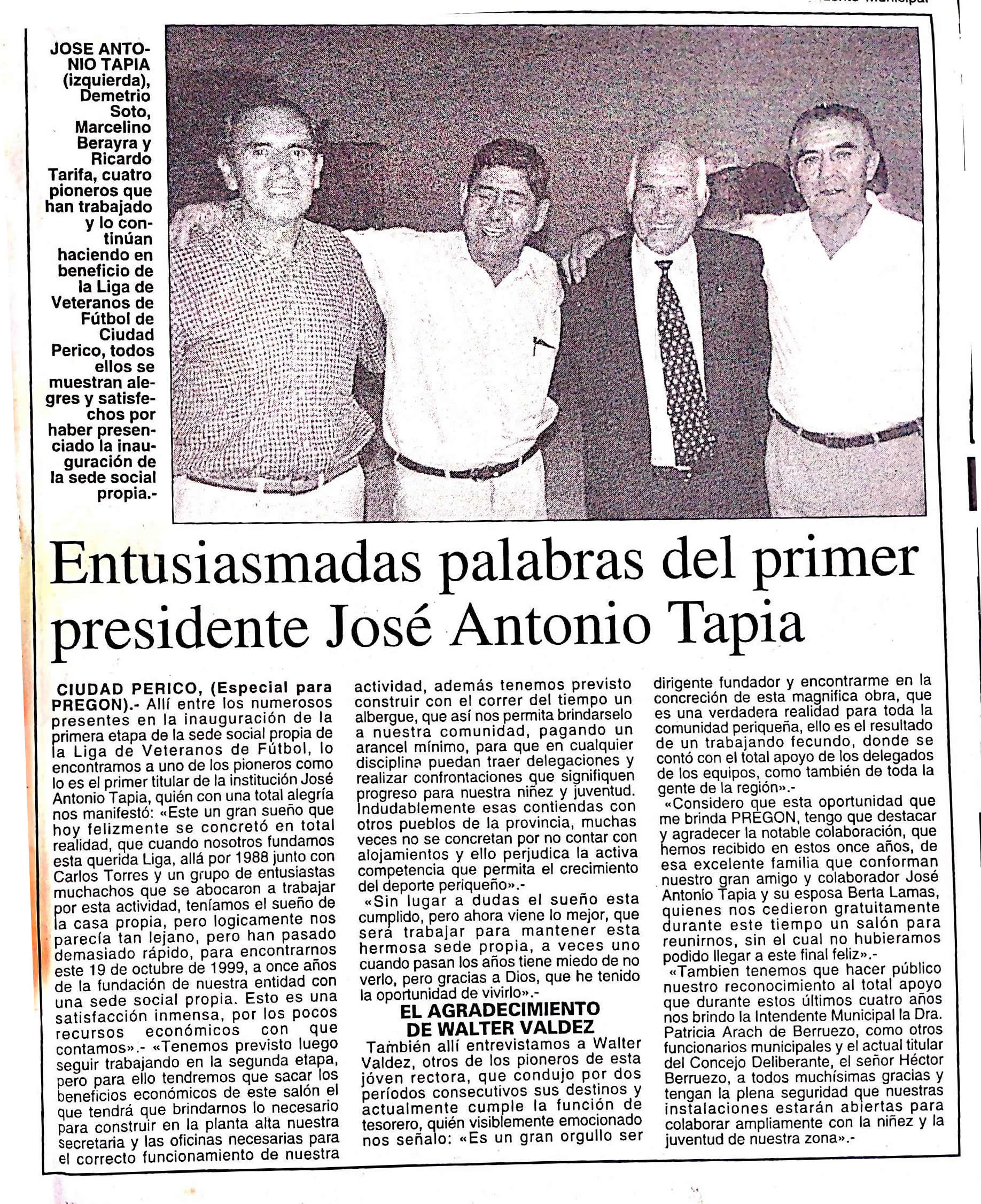 Recorte de periódico sobre Tercer Tiempo FC